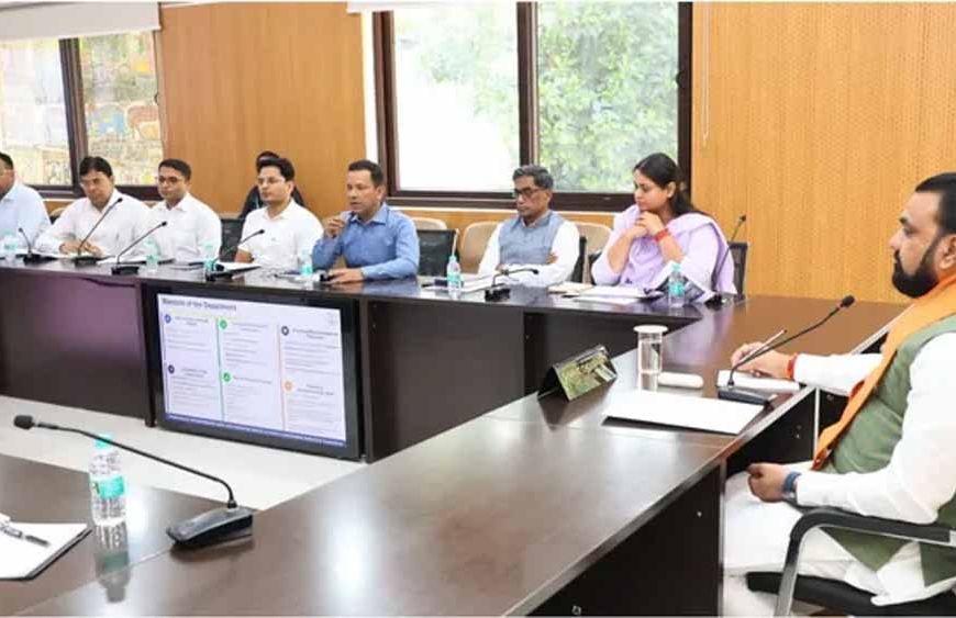 बिहार में औद्योगिक विकास को लेकर CM सम्राट चौधरी की समीक्षा बैठक, निवेश बढ़ाने पर जोर