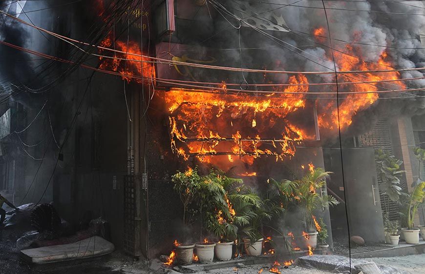 जबलपुर में फायर सेफ्टी पर सख्ती: 350 इमारतों को नोटिस, नियमों की रोजाना हो रही जांच