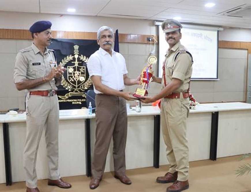 मध्य प्रदेश पुलिस अकादमी में परिवहन उप निरीक्षकों का बुनियादी प्रशिक्षण संपन्न