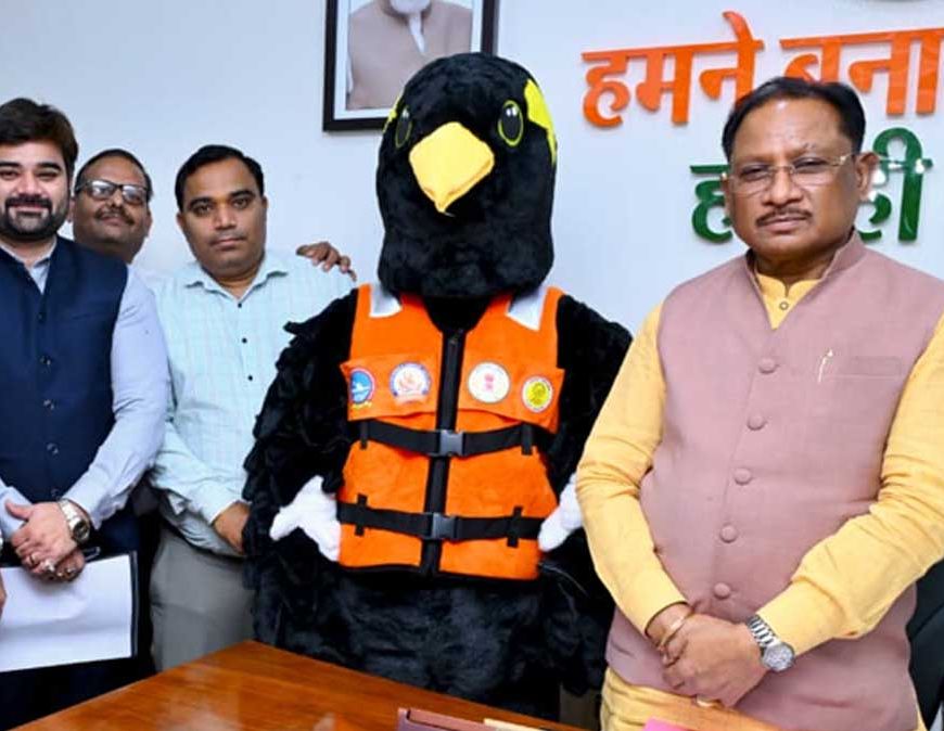राष्ट्रीय कायाकिंग-केनोईंग प्रतियोगिता के मस्कट ‘पहाड़ी मैना’ का मुख्यमंत्री ने किया विमोचन