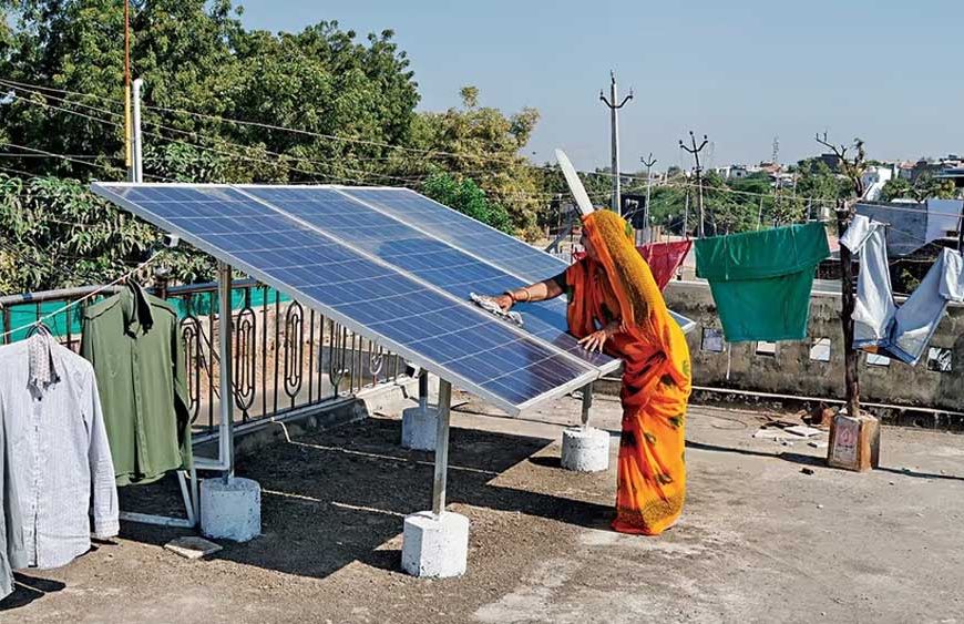 पीएम सूर्य घर योजना में 1.33 लाख से ज्यादा सौर संयंत्र स्थापित : ऊर्जा मंत्री  तोमर