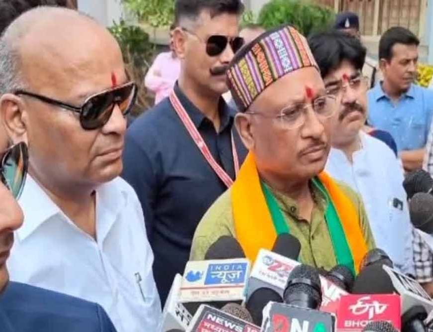 छत्तीसगढ़ में चर्चा का विषय बनी 'समधी भेंट', अजय चंद्राकर की पोस्ट पर CM साय का जवाब वायरल