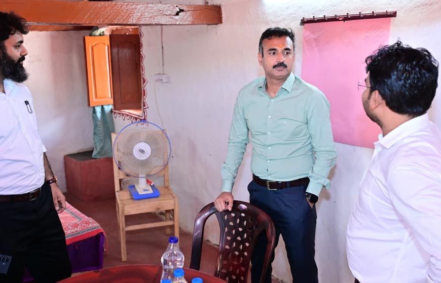 प्रभारी सचिव अंकित आनंद ने केरे गांव के होमस्टे का किया अवलोकन