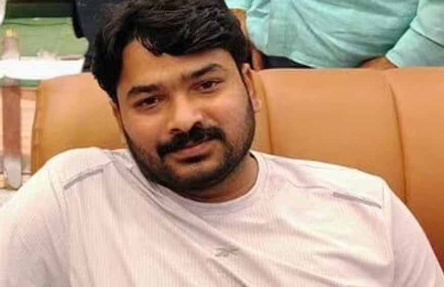 खान सर कोचिंग विवाद में बड़ा मोड़: रौशन आनंद की जमानत याचिका खारिज, जेल में रहना तय