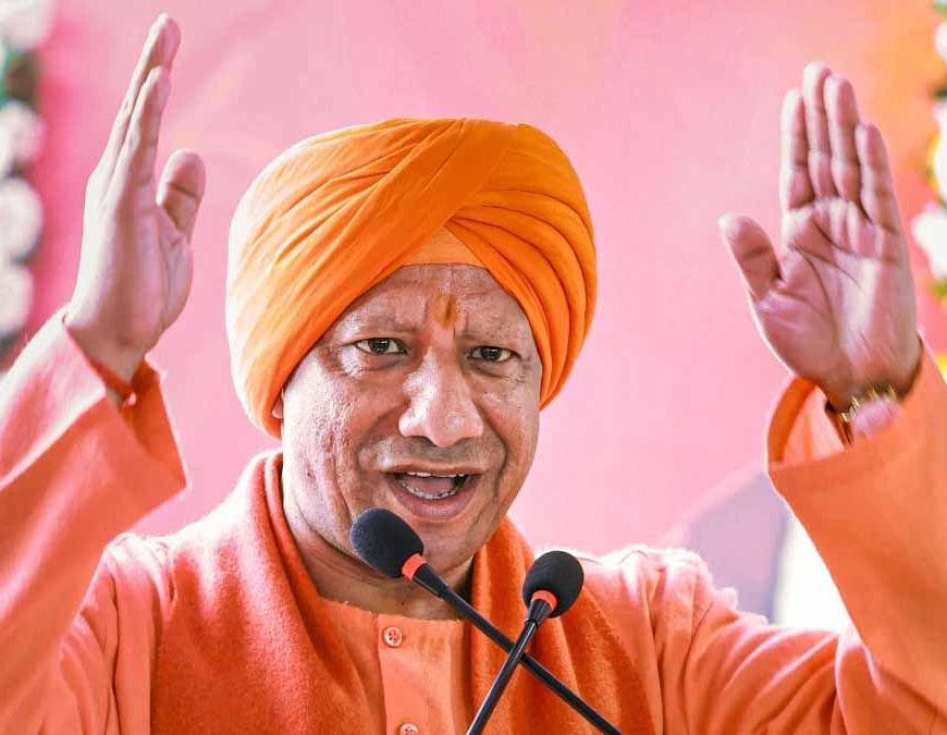 योगी आदित्यनाथ का बड़ा बयान: "भारत कोई धर्मशाला नहीं, संस्कारों का सम्मान जरूरी"