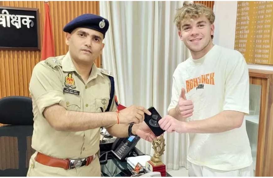 ऑस्ट्रेलियाई इन्फ्लुएंसर हुआ 'सीएम योगी की पुलिस' का मुरीद