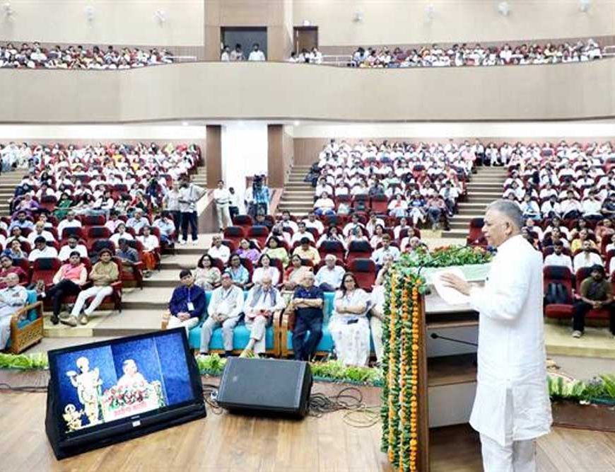 चिकित्सा के क्षेत्र में सेवा-भाव, कर्तव्यनिष्ठा और मानवीय मूल्यों का समावेश अत्यंत आवश्यक : आयुष मंत्री  परमार