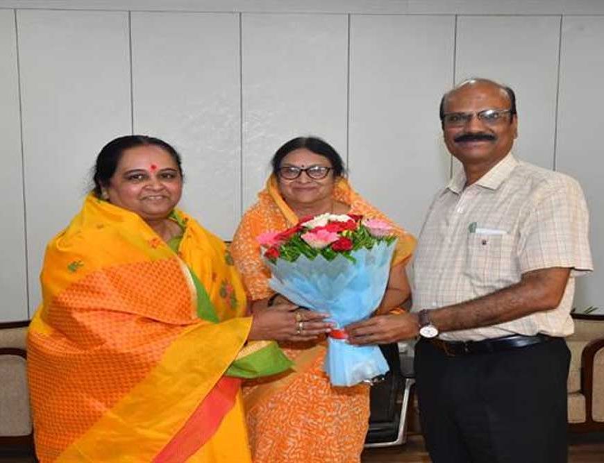 महिला सुरक्षा एवं गुमशुदा बालिकाओं की शीघ्र बरामदगी के लिए मध्यप्रदेश पुलिस के प्रयासों की राज्य महिला आयोग ने की सराहना
