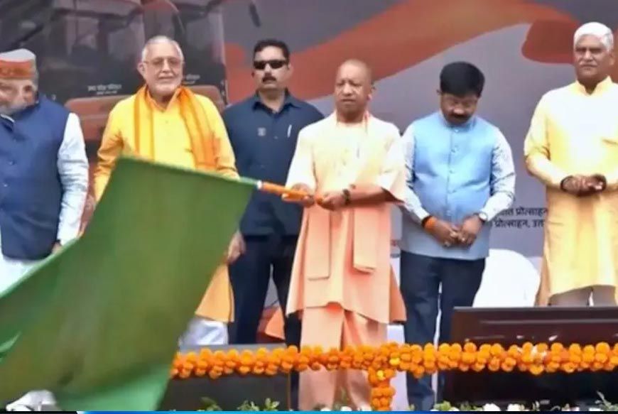 CM योगी की बड़ी सौगात, नोएडा-ग्रेटर नोएडा से जेवर एयरपोर्ट तक चलेंगी EV बसें