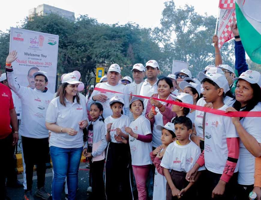 सक्ती में मैराथन दौड़ के जरिए विकास का संदेश, ‘12 साल विश्वास और जनकल्याण के’ थीम रही खास