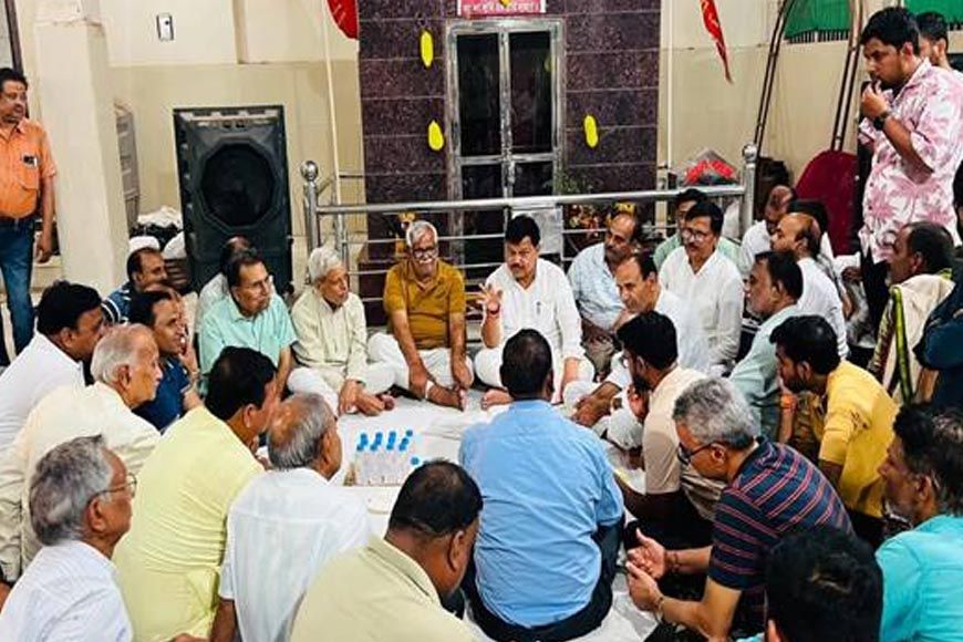 माता मंदिर में रात्रि विश्राम के दौरान ऊर्जा मंत्री तोमर ने लगाई जन चौपाल