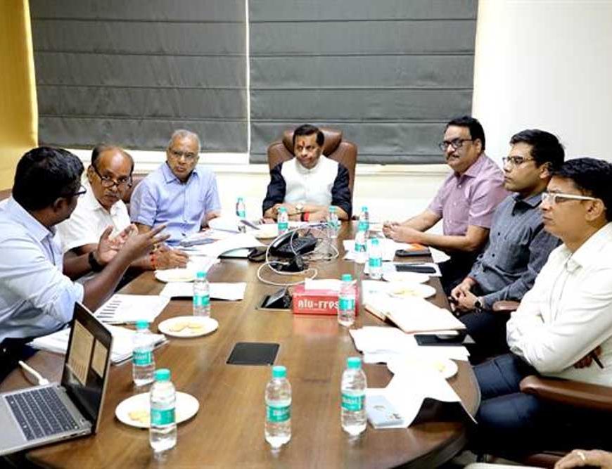 खनिज संपदा से समृद्ध पंचायतों को मिले अधिक भागीदारी, पर्यावरण पुनरुद्धार को मिले प्राथमिकता :  जयभान सिंह पवैया