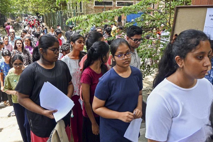 NEET पेपर पर सिक्योरिटी लॉकडाउन! CISF, CRPF और एयरफोर्स की निगरानी में 551 शहरों तक पहुंचेगा प्रश्नपत्र