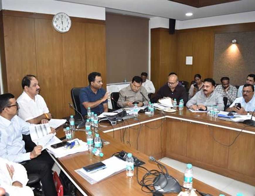 15 दिवस में प्रगति न लाने वाले रेड लिस्टेड संविदाकार होंगे ब्लैक लिस्ट, कटेगी परफॉर्मेंस गारंटी : आयुक्त भोंडवे