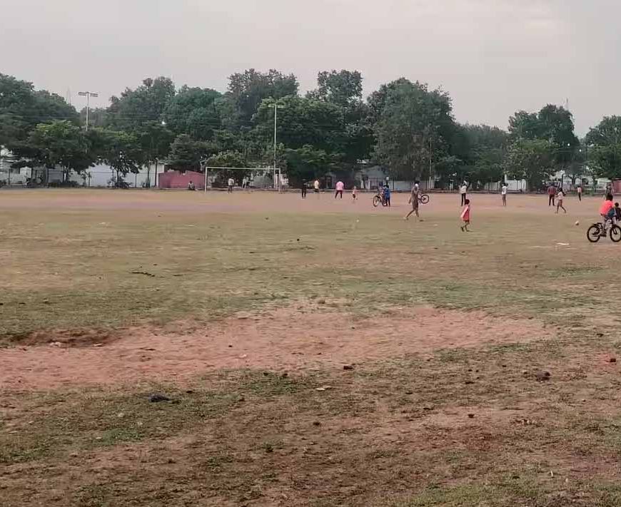 दुर्ग में बहुद्देशीय स्टेडियम निर्माण का रास्ता साफ, अधिकारियों ने किया भूमि सीमांकन