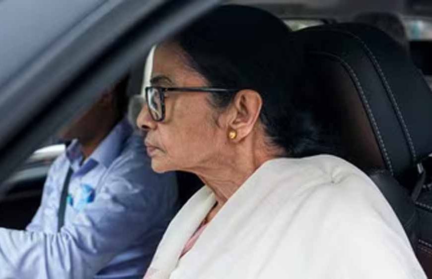 टीएमसी में बड़ा फेरबदल, सायोनी घोष को युवा मोर्चे से हटाया गया
