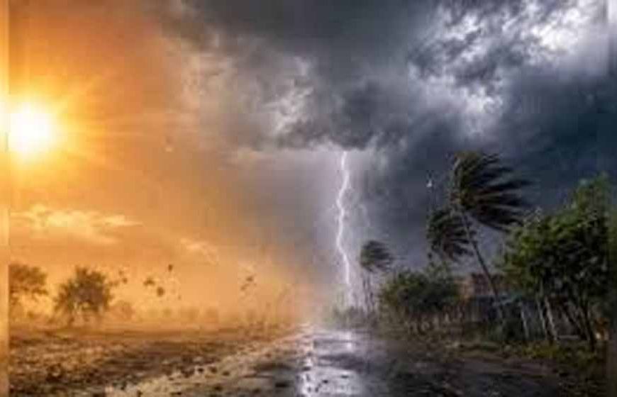 यूपी में फिर बढ़ेगा तापमान, कई जिलों में गरज-चमक और तेज हवाओं का अलर्ट