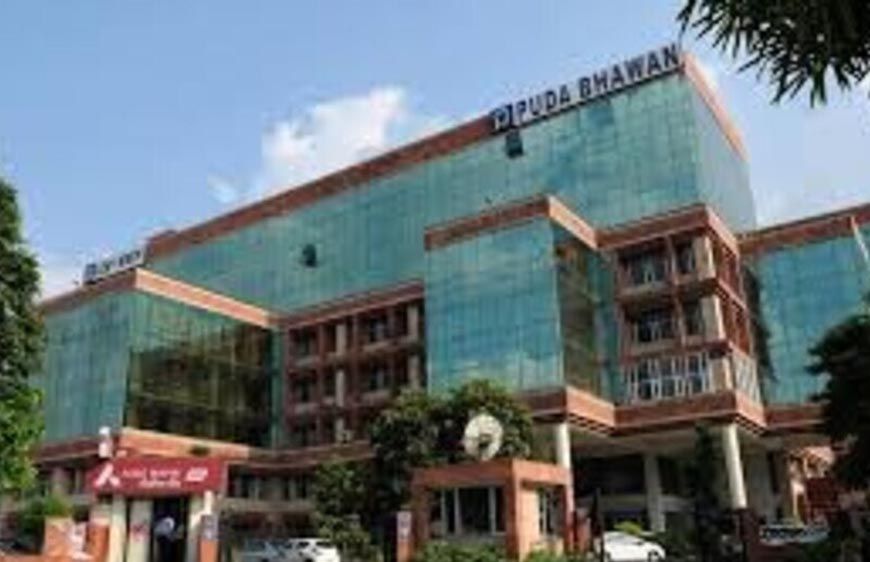 गमाडा की सख्ती: बकाया न चुकाने वाले 20 बिल्डरों की नई मंजूरियों पर रोक, ED जांच वाली कंपनी भी शामिल