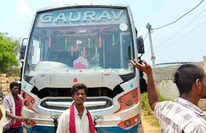 नालंदा में बड़ा हादसा: हाईटेंशन तार की चपेट में आई बस, दंपती की मौत और 8 घायल
