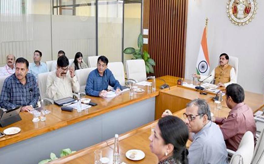 वन पर्यटन का करें विस्तार, पर्यटकों के लिये बढ़ाएं सुविधाएं : मुख्यमंत्री डॉ. यादव आंध्रप्रदेश को देंगे बाघ और गौर, बदले में उनसे लेंगे वाइल्ड डॉग्स