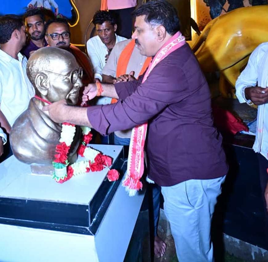 उप मुख्यमंत्री  विजय शर्मा ने भारत माता की प्रतिमा एवं भव्य शहीद स्मारक का किया लोकार्पण