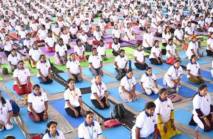चंडीगढ़ में ‘योग 365’ पहल की शुरुआत, सालभर योग अपनाने का दिया गया संदेश