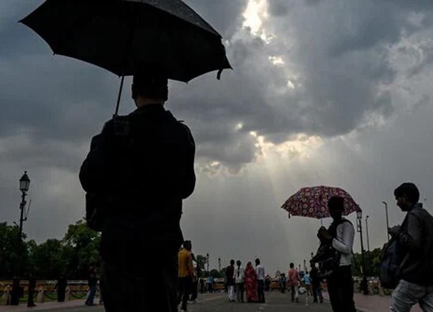 MP Weather Alert: 30 जिलों में बारिश की चेतावनी, 4 जिलों में हीटवेव का खतरा; 52% कम हुई बारिश