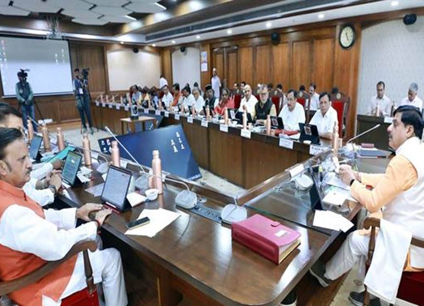 राज्य के सर्वांगीण विकास, जनकल्याण और सांस्कृतिक गौरव को बढ़ावा देने के लिए 5,960 करोड़ रूपये की योजनाओं सहित कई जनहितैषी कार्यों को मंजूरी