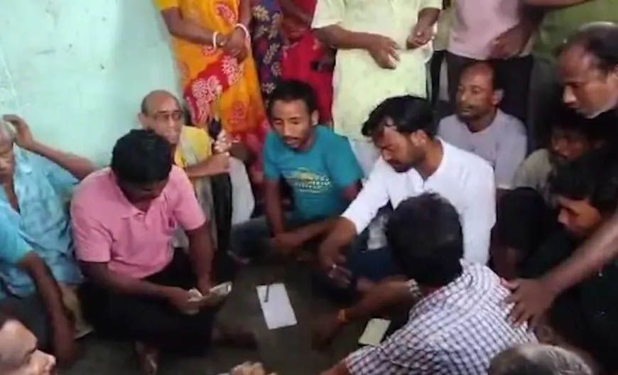 बंगाल में आवास योजना पर 'कट मनी' के आरोप, दबाव बढ़ने पर TMC नेताओं ने लौटाए पैसे
