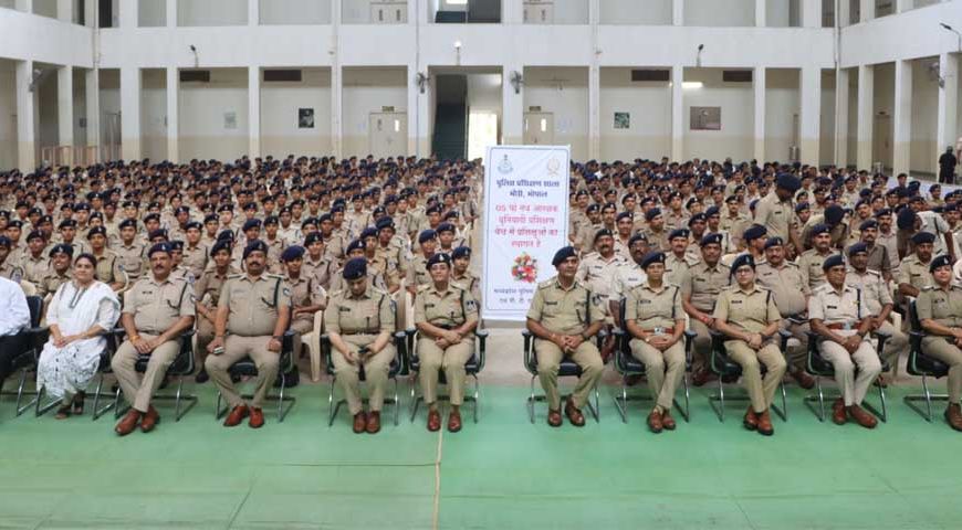 पुलिस प्रशिक्षण शालाभौंरी में 572 नव आरक्षकों के बुनियादी प्रशिक्षण सत्र का शुभारंभ