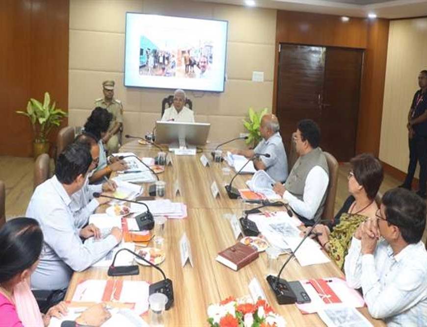 दुधारू पशुओं की वितरण पद्धति का आधार अति-गरीब को प्राथमिकता हो: राज्यपाल पटेल