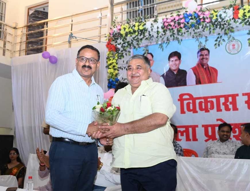 शिक्षा से ही संवरता है भविष्य, संस्कारों से बनता है सशक्त समाज: मंत्रीराजेश अग्रवाल