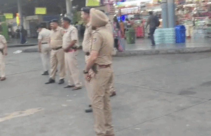 चंडीगढ़ बस स्टैंड पर हाई अलर्ट: पुलिस ने चलाया सघन चेकिंग अभियान, हर बस और यात्री की हुई तलाशी