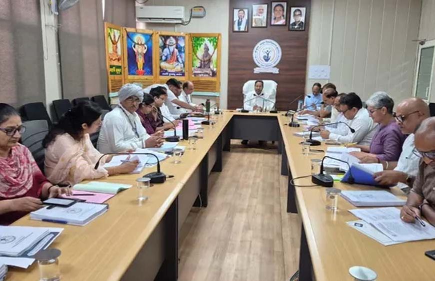 कुरुक्षेत्र आयुष विश्वविद्यालय में बड़ा फैसला, योग और नेचुरोपैथी के नए कोर्स को मिली मंजूरी