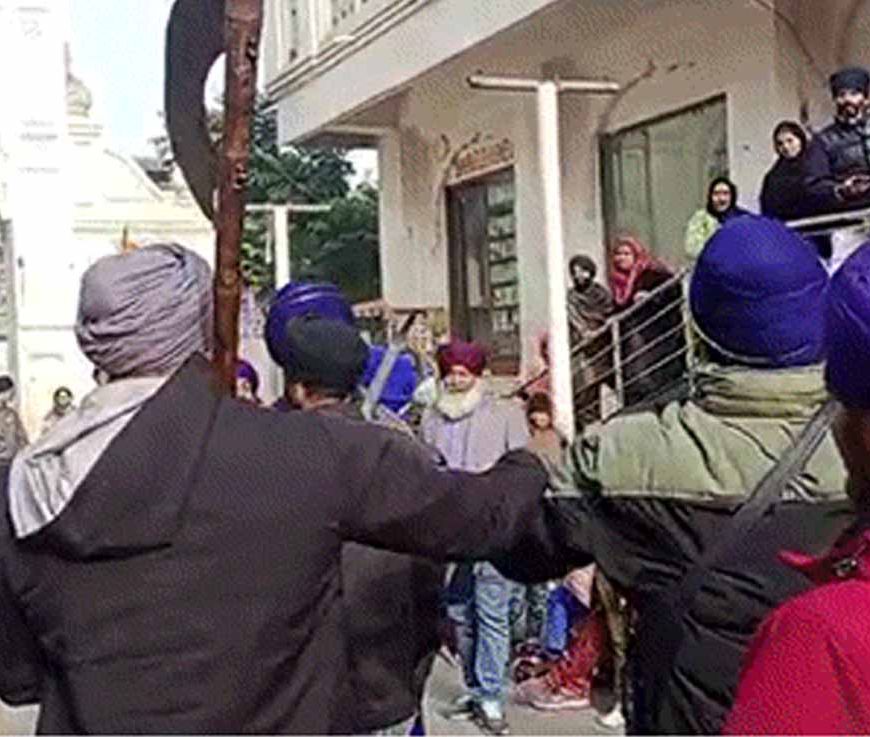 लुधियाना में सिख धर्म पर टिप्पणी के विरोध में निहंग सिंहों का चक्काजाम, यातायात हुआ प्रभावित