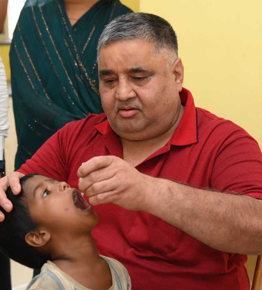 हर बच्चे तक पहुंचे पोलियो की सुरक्षा का कवच : पर्यटन एवं संस्कृति मंत्री  राजेश अग्रवाल ने पिलाई जीवनरक्षक खुराक