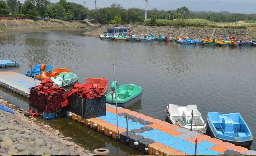 मानसून से पहले सुखना झील की हुई सफाई, गाद हटने से पर्यटकों को मिलेंगी बेहतर सुविधाएं
