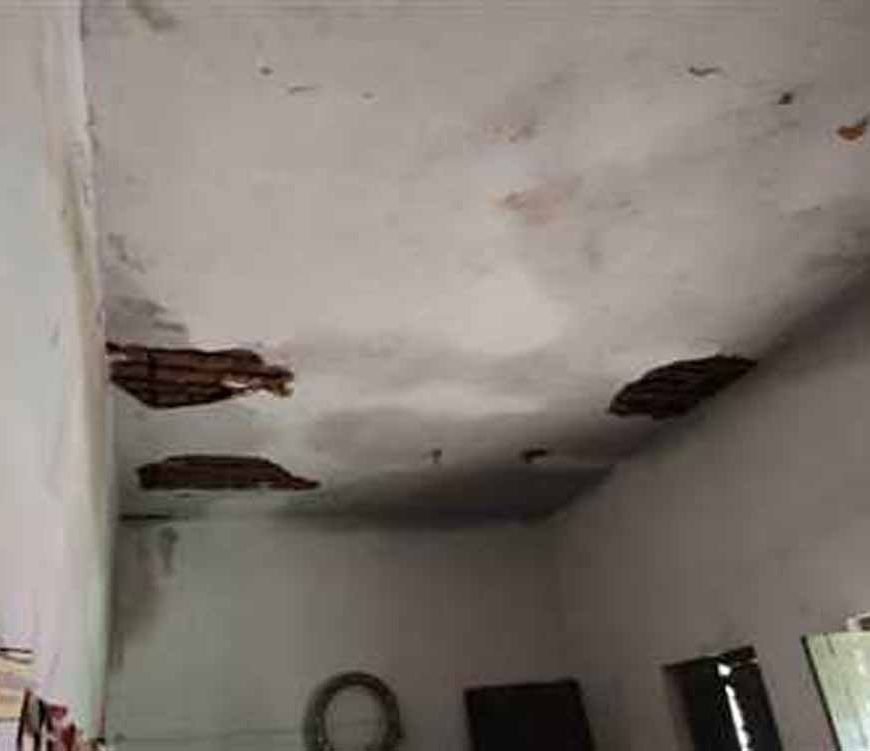 कोंडागांव में पंचायत भवन की छत का पलस्तर गिरा, दो प्रशिक्षु युवतियां घायल