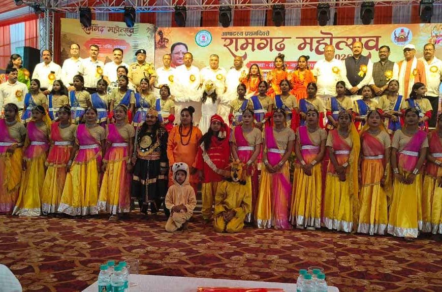 रामगढ़ महोत्सव में रामलीला और 'जटायु मोक्ष' ने जीता दिल