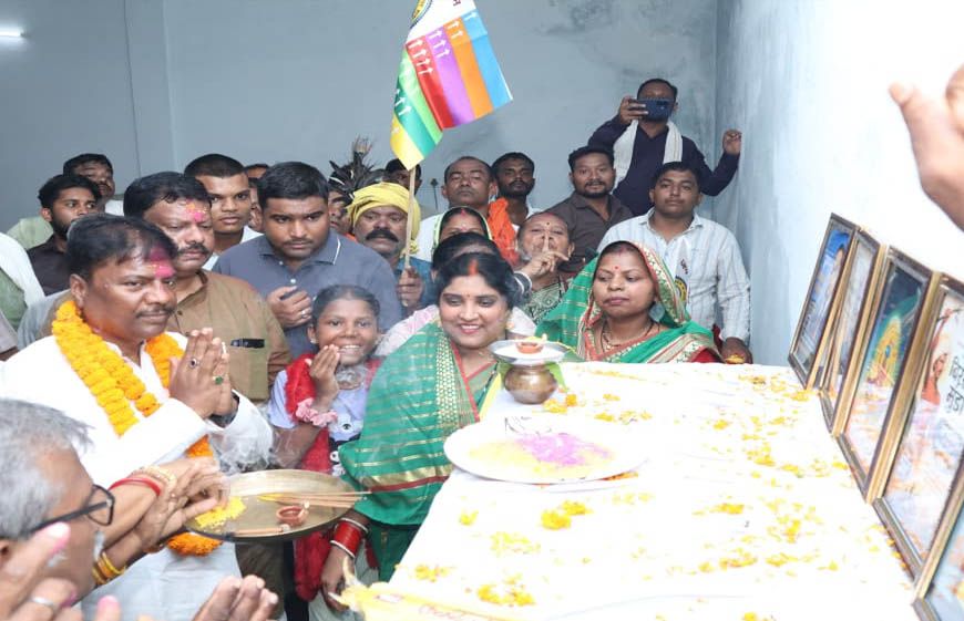आदिवासी समाज के सशक्त नेतृत्व और शिक्षा से नए छत्तीसगढ़ का निर्माण हो रहा है : मंत्री केदार कश्यप