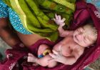 चलती बस में गूंजी किलकारी! सफर के दौरान महिला ने बच्चे को दिया जन्म, यात्रियों ने की मदद