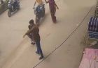 CG News: चलती स्कूल वैन का गेट खुला, सड़क पर गिरा मासूम; बड़ा हादसा टला