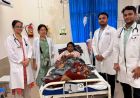 सिम्स बिलासपुर के चिकित्सकों की तत्परता से चाकू लगने से गंभीर घायल 15 वर्षीय किशोर को मिला नया जीवन’