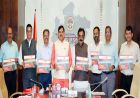 मुख्यमंत्री डॉ. यादव ने कॉफी टेबल बुक "एमपीआरडीसी : कनेक्टिंग पीपुल थ्रू क्वालिटी इंफ्रास्ट्रक्चर" का किया विमोचन