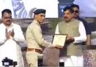 मुख्यमंत्री डॉ. यादव ने अंतर्राष्ट्रीय बाघ दिवस पर एसटीएफ जबलपुर के वनरक्षक  तौहेल को किया सम्मानित