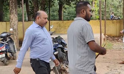 कोंडागांव में रिश्वतखोरी का भंडाफोड़, नामांतरण के बदले घूस लेते तहसीलदार का रीडर गिरफ्तार