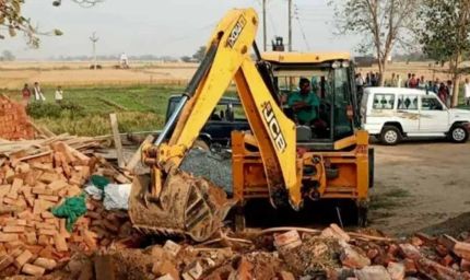 पटना में DM का बड़ा एक्शन, अतिक्रमण हटाकर खाली जमीन पर बनेंगे पार्क और बैडमिंटन कोर्ट