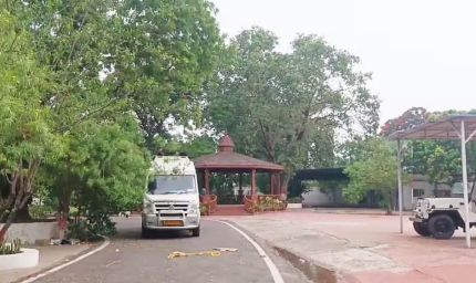 20 साल बाद राबड़ी देवी ने खाली किया 10 सर्कुलर रोड बंगला, नए आवास में शिफ्ट हुआ परिवार