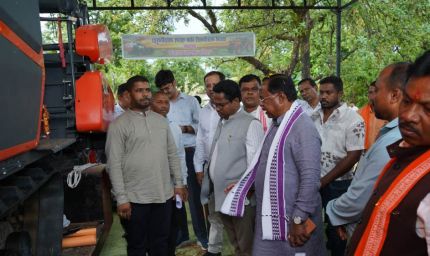 रायपुर : कृषि मंत्री रामविचार नेताम के नेतृत्व में कृषि यंत्रीकरण को बढ़ावा