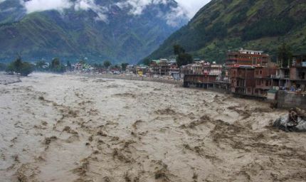 Himachal Rain: मॉनसून का कहर, 9 लोगों की मौत, 49 सड़कें बंद; बारिश-भूस्खलन से जनजीवन प्रभावित
